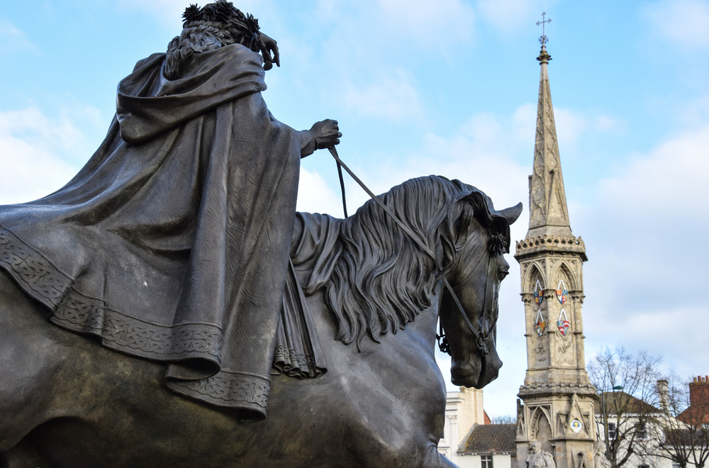A view of a statue in Banbury